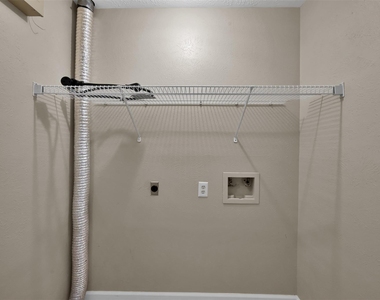 93 W High Oaks Circle - Photo Thumbnail 11