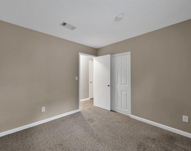 93 W High Oaks Circle - Photo Thumbnail 21