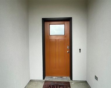 3563 Finn Landing Lane - Photo Thumbnail 1
