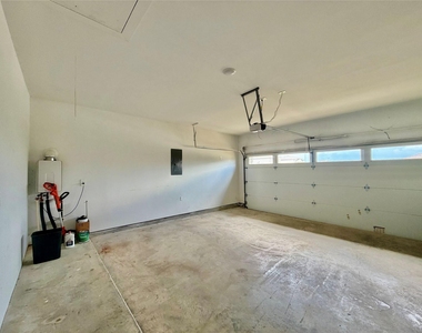 3563 Finn Landing Lane - Photo Thumbnail 18