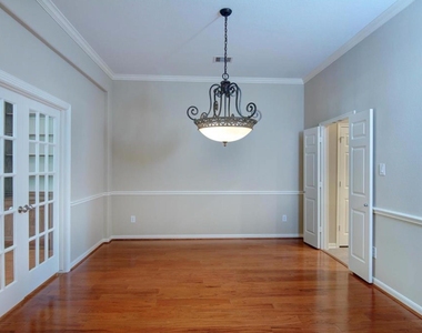 62 E Pipers Green Street - Photo Thumbnail 7