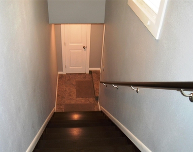 103 Elizabeth Street - Photo Thumbnail 8