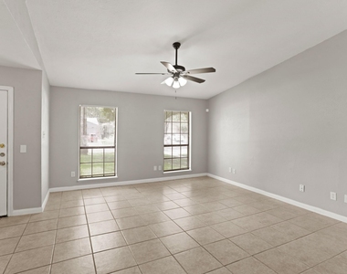 6827 Gettysburg Drive - Photo Thumbnail 5