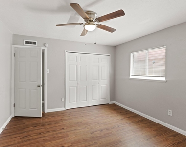 6827 Gettysburg Drive - Photo Thumbnail 19