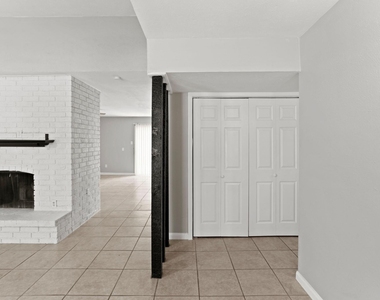 6827 Gettysburg Drive - Photo Thumbnail 2