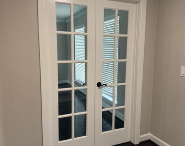 5006 Spring Branch Drive - Photo Thumbnail 26