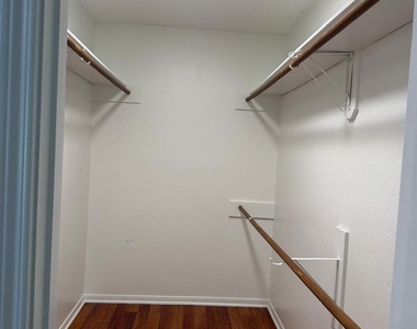 5006 Spring Branch Drive - Photo Thumbnail 19