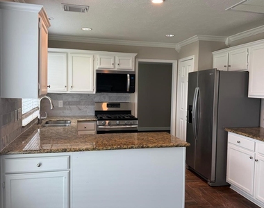 5006 Spring Branch Drive - Photo Thumbnail 35