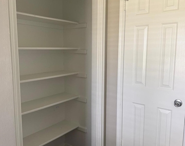 5006 Spring Branch Drive - Photo Thumbnail 23