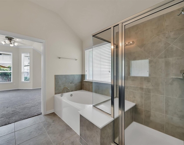 21331 Somerset Shores Crossing - Photo Thumbnail 13