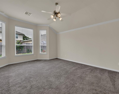 21331 Somerset Shores Crossing - Photo Thumbnail 11