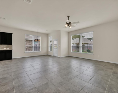 21331 Somerset Shores Crossing - Photo Thumbnail 4