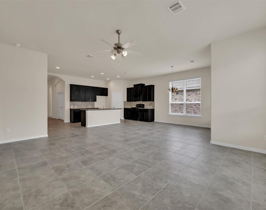 21331 Somerset Shores Crossing - Photo Thumbnail 5