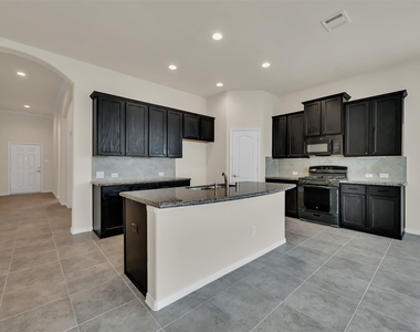 21331 Somerset Shores Crossing - Photo Thumbnail 7