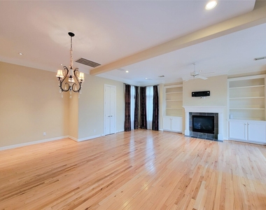1742 Michigan Street - Photo Thumbnail 14