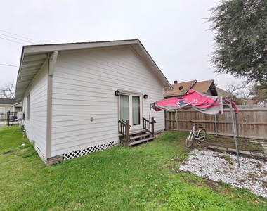 1217 Campbell Street - Photo Thumbnail 12