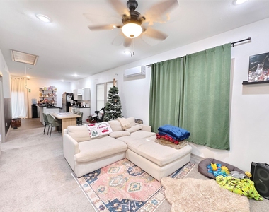 1217 Campbell Street - Photo Thumbnail 14
