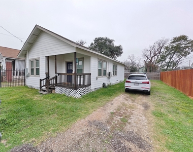 1217 Campbell Street - Photo Thumbnail 4