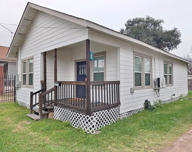 1217 Campbell Street - Photo Thumbnail 6