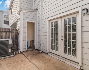 7860 Green Lawn Drive - Photo Thumbnail 22