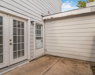 7860 Green Lawn Drive - Photo Thumbnail 23