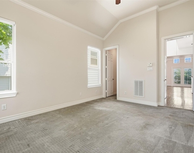 2513 Detering Street - Photo Thumbnail 11