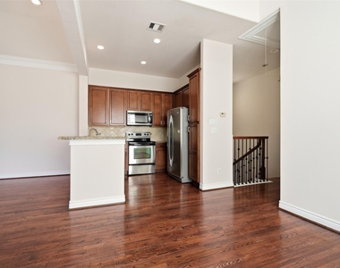 2513 Detering Street - Photo Thumbnail 17