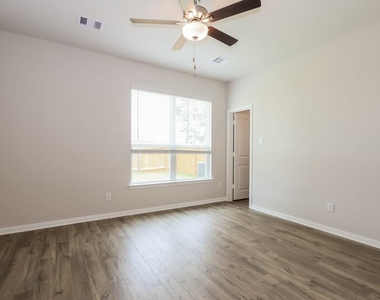 15652 Plum Brook Drive - Photo Thumbnail 7