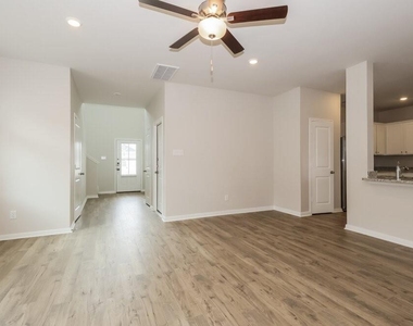 15652 Plum Brook Drive - Photo Thumbnail 2