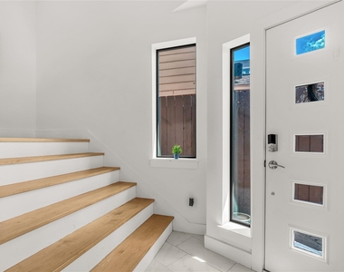 1624 Vermont Street - Photo Thumbnail 5