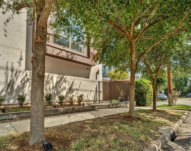 1624 Vermont Street - Photo Thumbnail 2