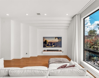 1624 Vermont Street - Photo Thumbnail 38