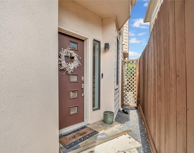 1624 Vermont Street - Photo Thumbnail 4