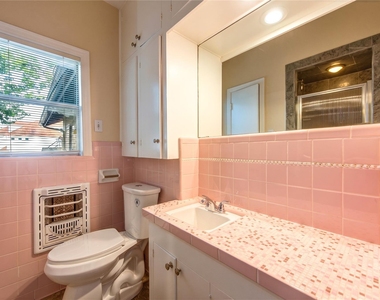 1932 W Bell Street - Photo Thumbnail 28