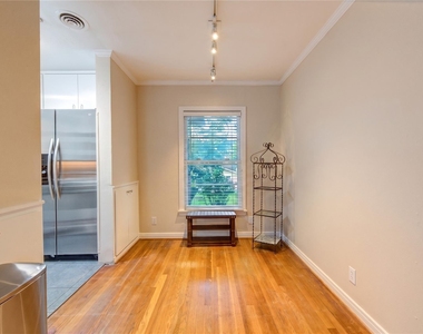 1932 W Bell Street - Photo Thumbnail 14