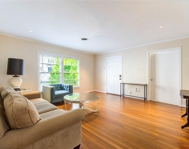 1932 W Bell Street - Photo Thumbnail 26