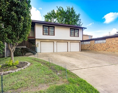 1932 W Bell Street - Photo Thumbnail 6