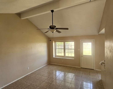 12522 Ridgelow Lane - Photo Thumbnail 2