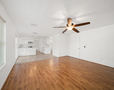 3106 Battle Ridge Ln - Photo Thumbnail 7