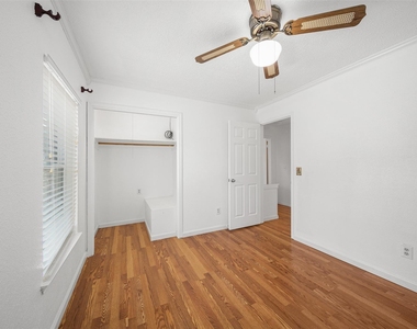 3106 Battle Ridge Ln - Photo Thumbnail 23