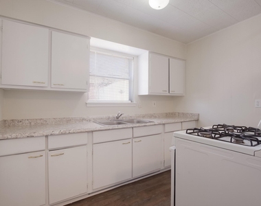 4430 Grapevine Street - Photo Thumbnail 4