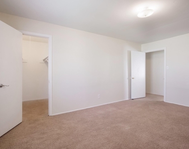 4430 Grapevine Street - Photo Thumbnail 7