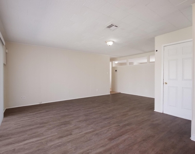 4430 Grapevine Street - Photo Thumbnail 3