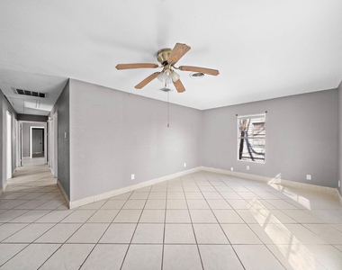 128 Kress Street - Photo Thumbnail 2