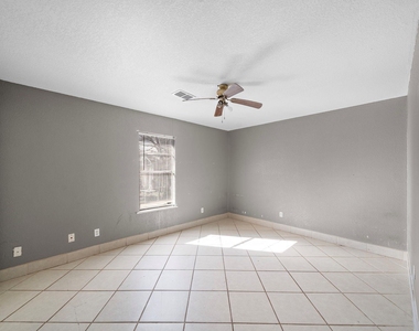 128 Kress Street - Photo Thumbnail 7