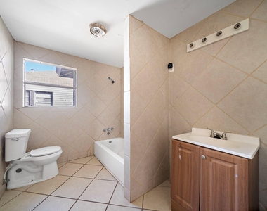 128 Kress Street - Photo Thumbnail 10