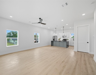 4749 Wilmington Street - Photo Thumbnail 4