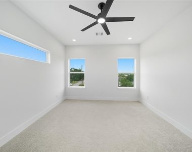 4749 Wilmington Street - Photo Thumbnail 10