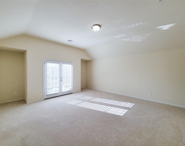 17018 Taffaine Drive - Photo Thumbnail 15