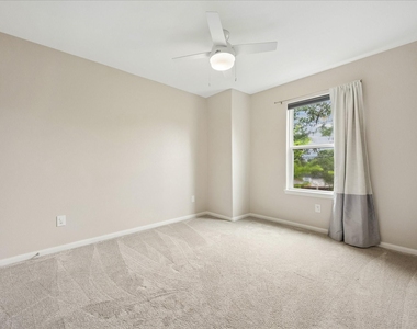 5106 Pinemont Place - Photo Thumbnail 10
